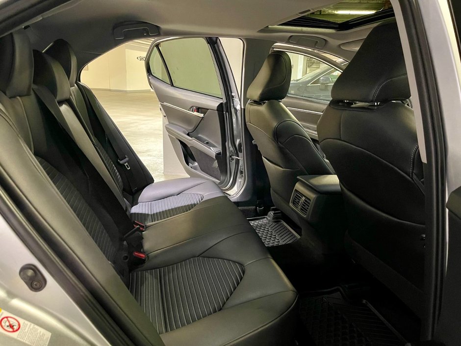 2018 Toyota CamryL-8