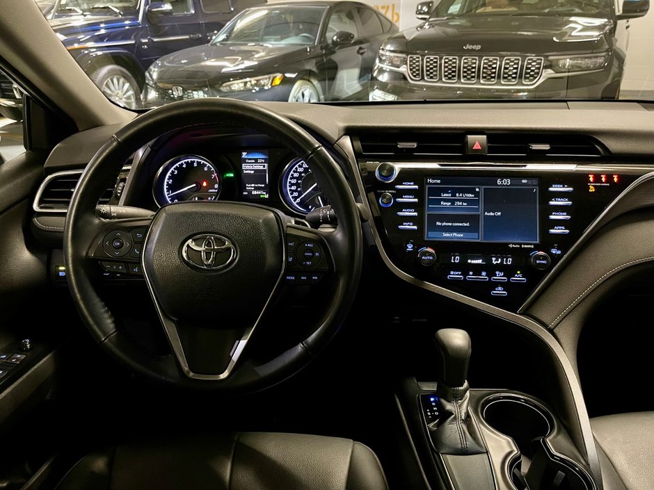 2018 Toyota CamryL-14