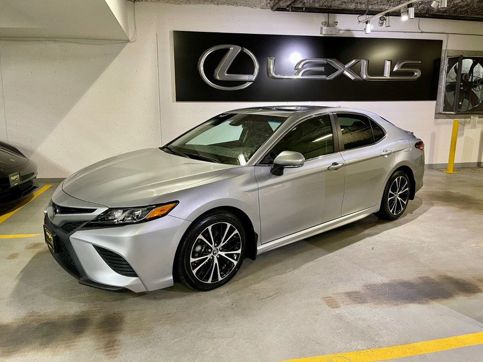 2018 Toyota CamryL-0