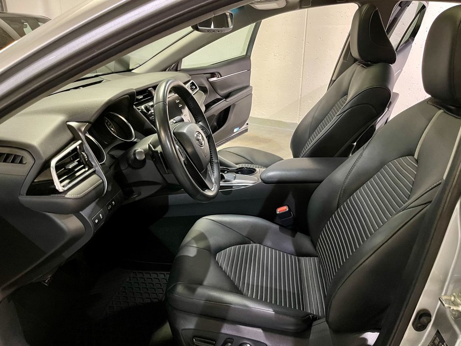 2018 Toyota CamryL-10