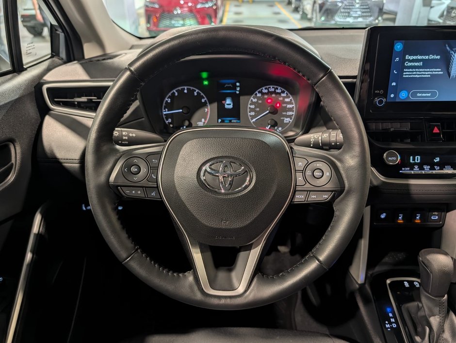 2023 Toyota Corolla Cross LE FWD LE-11