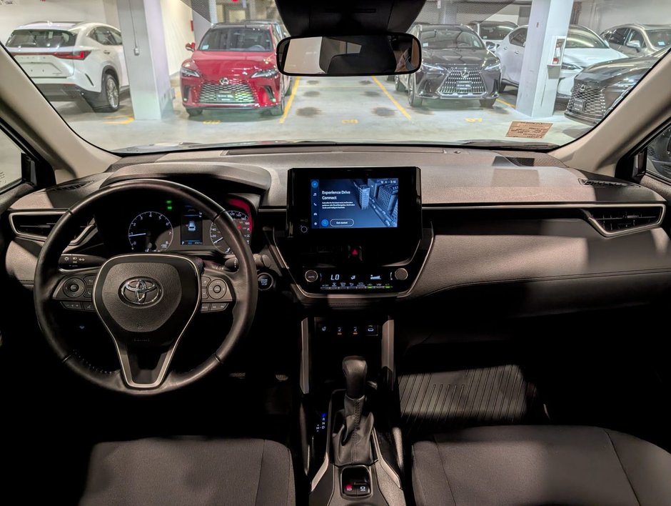 2023 Toyota Corolla Cross LE FWD LE-10