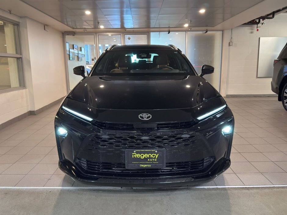 2025 Toyota Crown Signia Limited-1