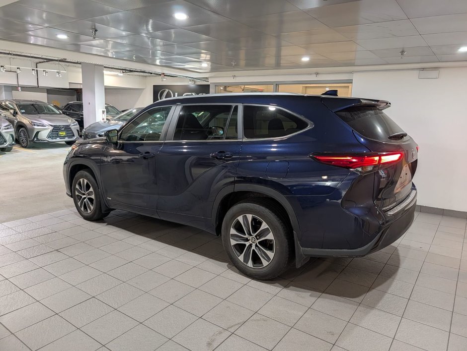 2023 Toyota Highlander Hybrid XLE AWD Hybrid XLE-1
