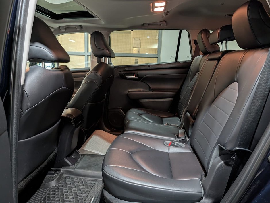 2023 Toyota Highlander Hybrid XLE AWD Hybrid XLE-6