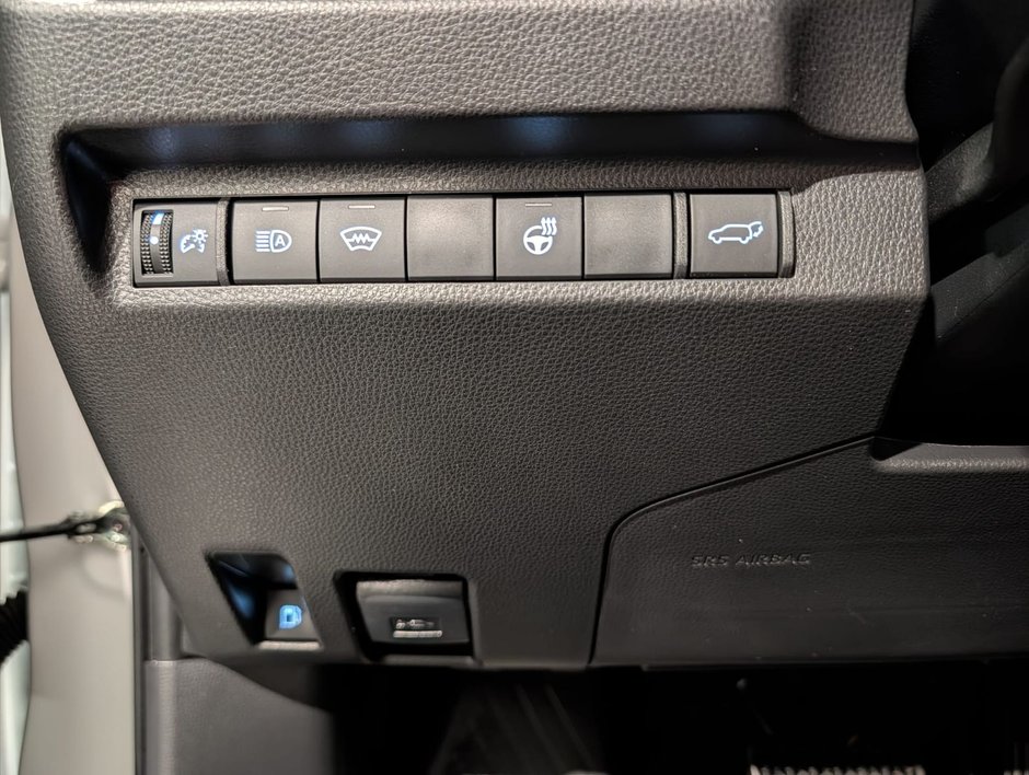 2024 Toyota RAV4 Prime SE SE-18