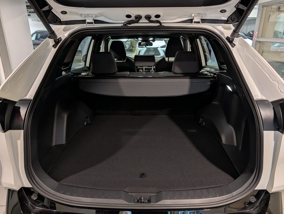 2024 Toyota RAV4 Prime SE SE-8