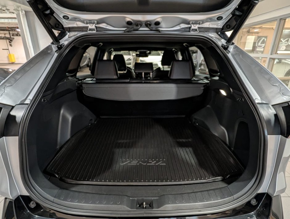 2023 Toyota RAV4 Prime XSE AWD-6