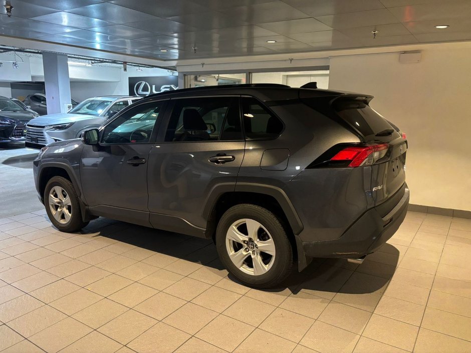 2021 Toyota RAV4 XLE AWD XLE-2