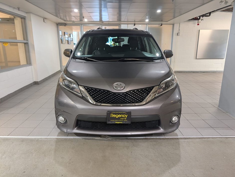 2017 Toyota SiennaSE SE-1