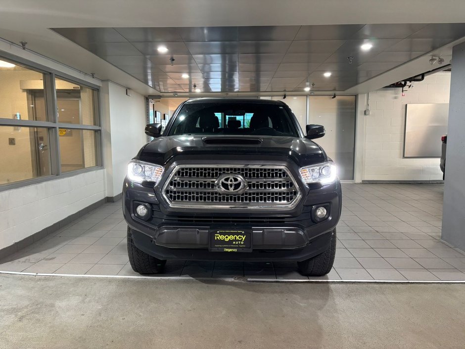 2017 Toyota TacomaSR5-1