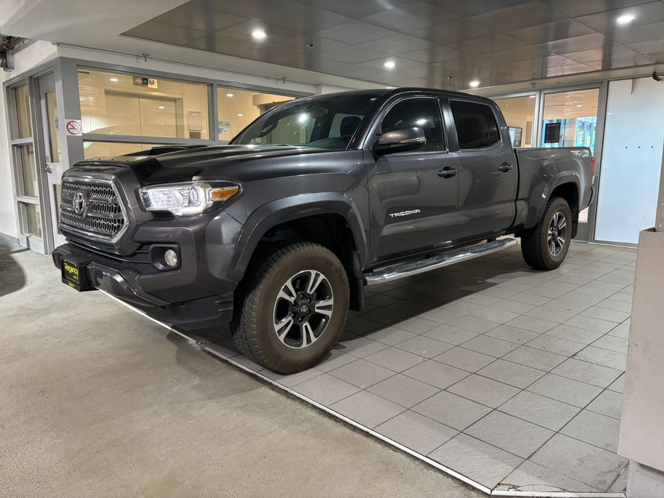 2017 Toyota TacomaSR5-0