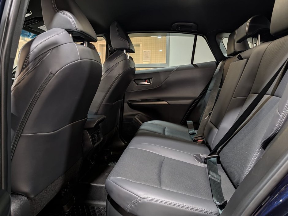 2023 Toyota Venza XLE AWD-9