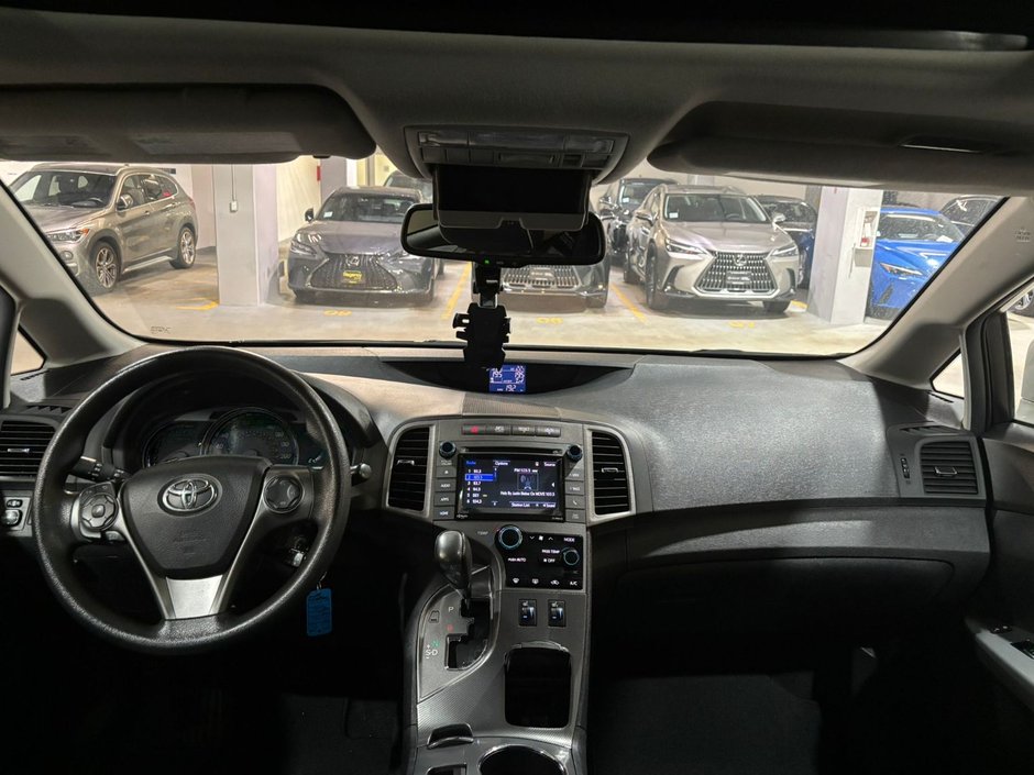 2016 Toyota VenzaAWD-4