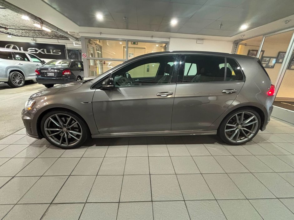 2017 Volkswagen Golf R-2