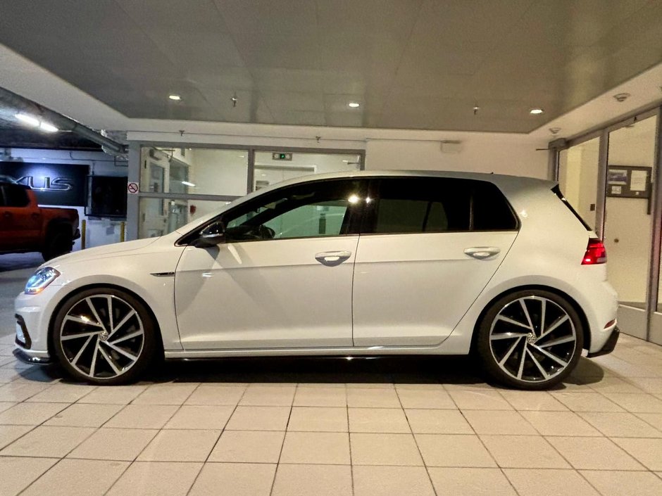 2018 Volkswagen Golf RBase-2