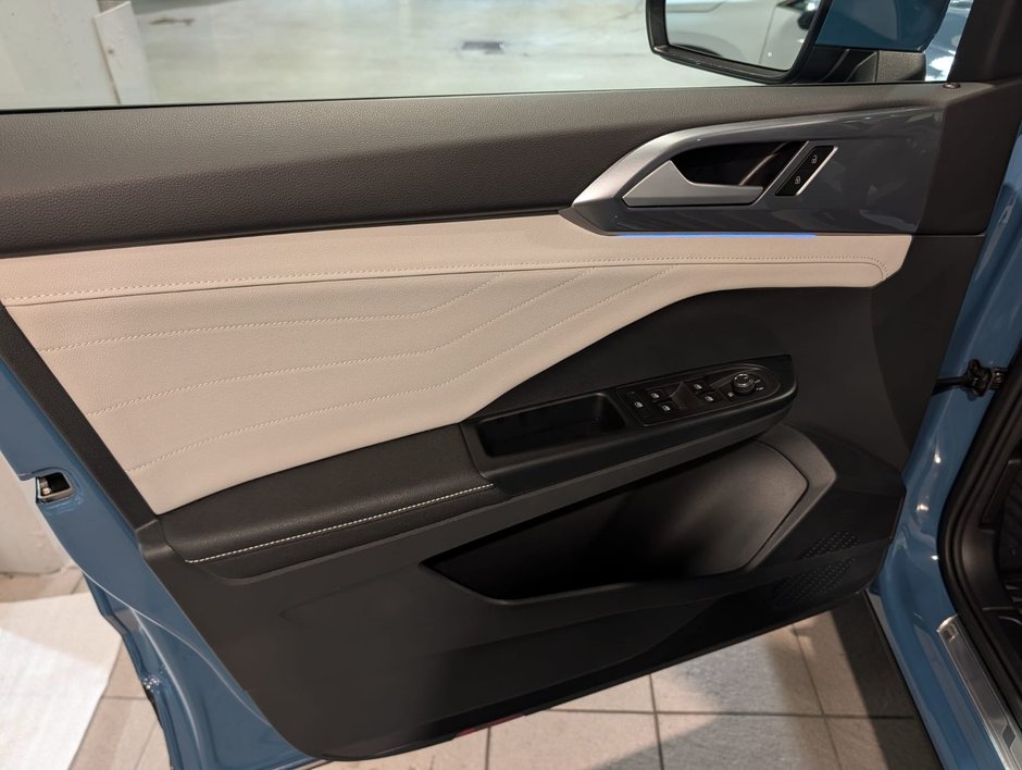 2026 Volkswagen Taos SEL Highline-9