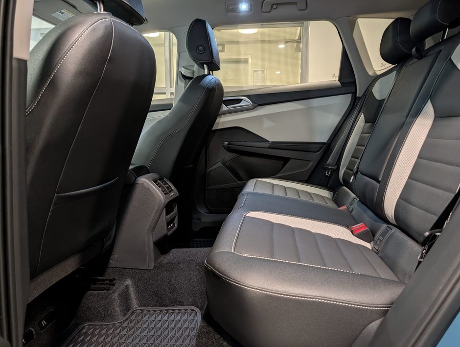 2026 Volkswagen Taos SEL Highline-7