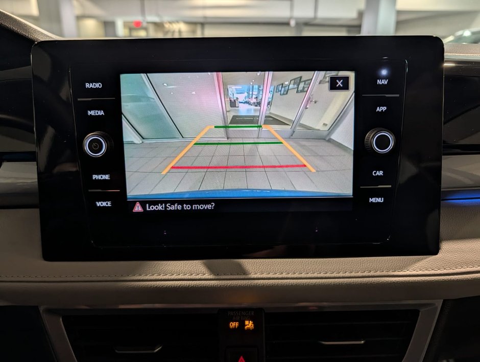 2026 Volkswagen Taos SEL Highline-17