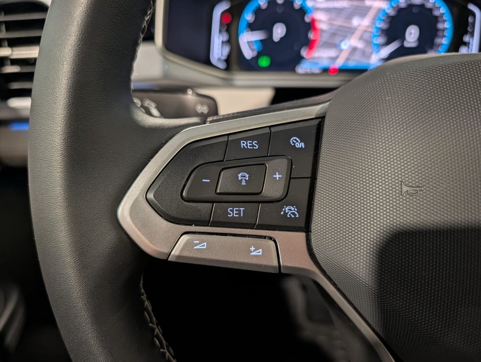 2026 Volkswagen Taos SEL Highline-12