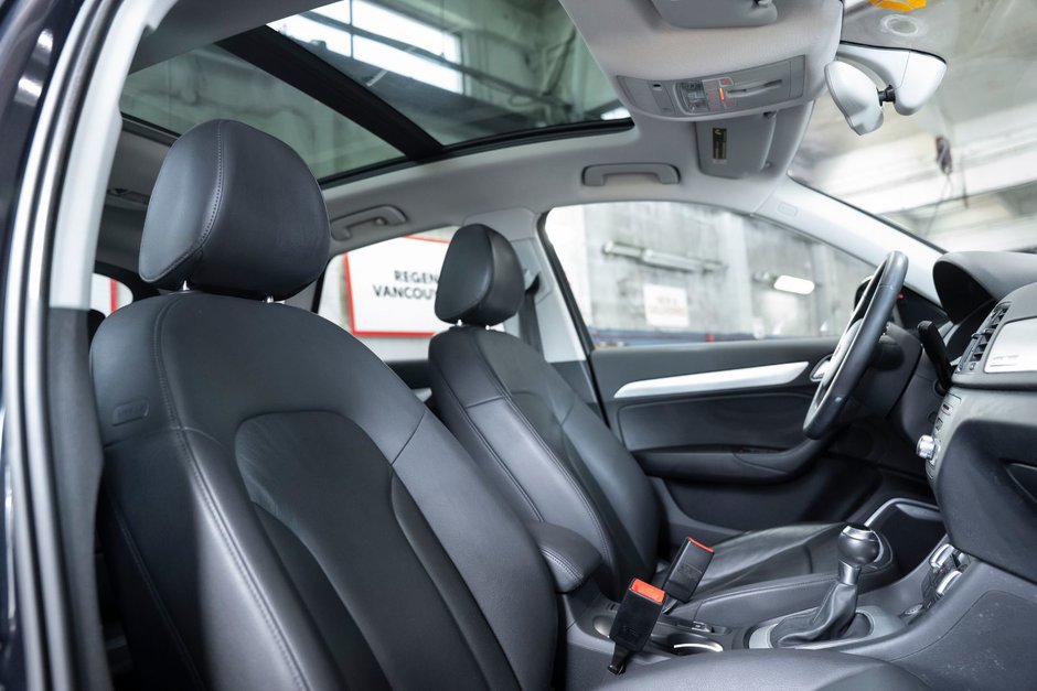 2015 Audi Q3 Technik-16