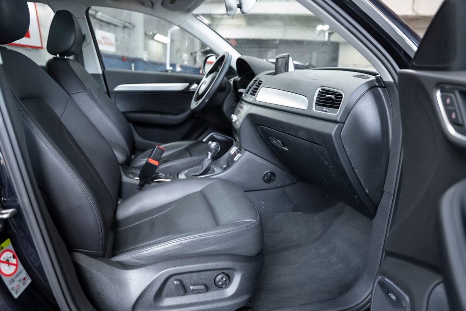 2015 Audi Q3 Technik-15