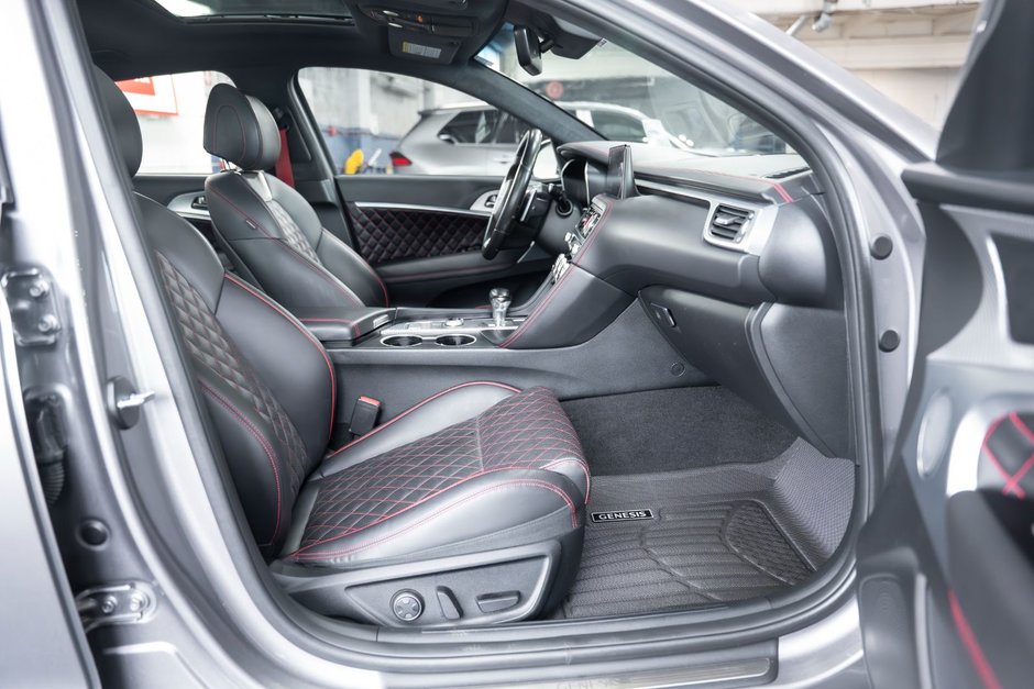 2023 GENESIS G70 Sport Prestige 3.3T Sport-19
