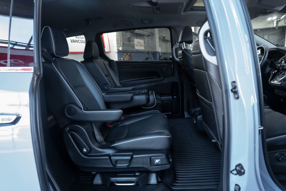 2024 Honda Odyssey Touring-21