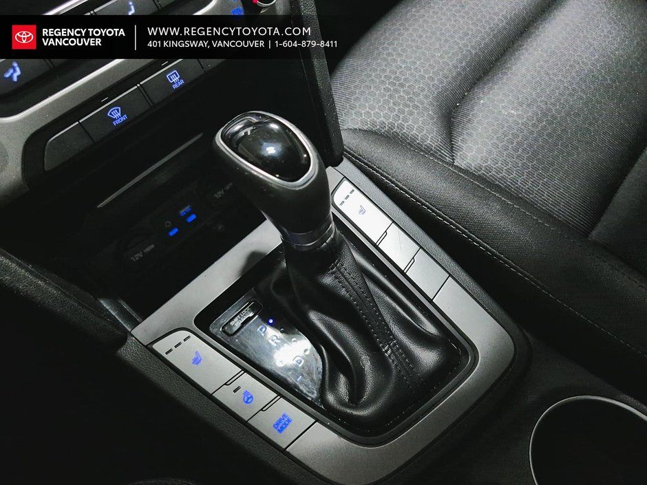 2017 Hyundai ElantraLimited GL-14