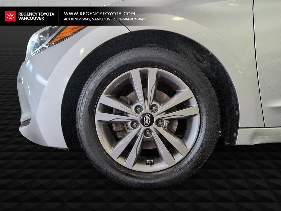 2017 Hyundai ElantraLimited GL-1
