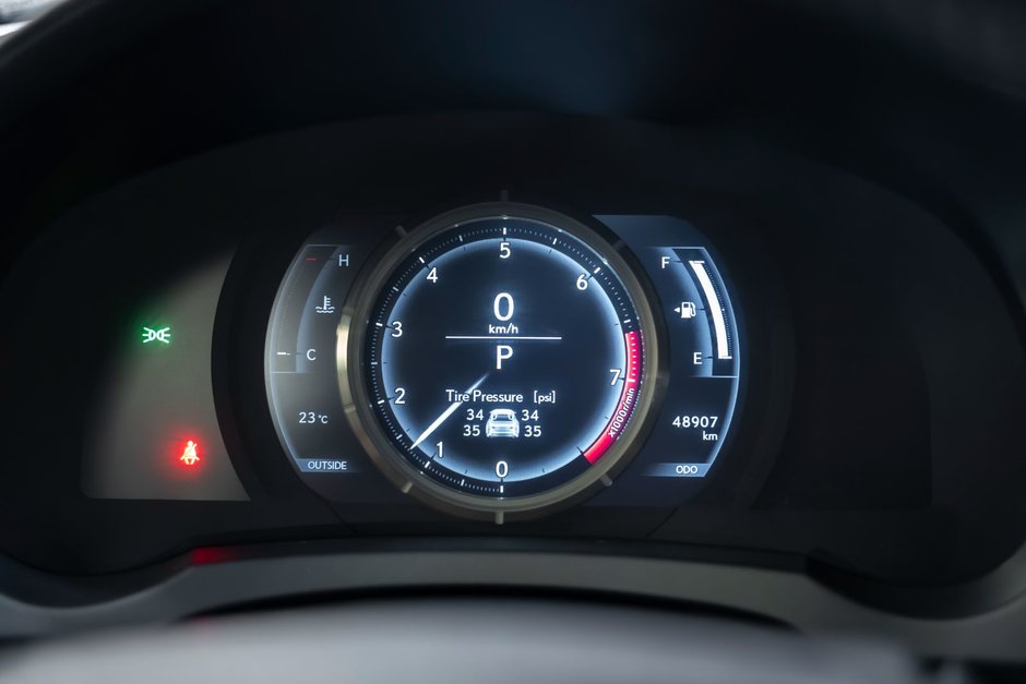 2016 Lexus RC 300 AWD F SPORT Series 1-4