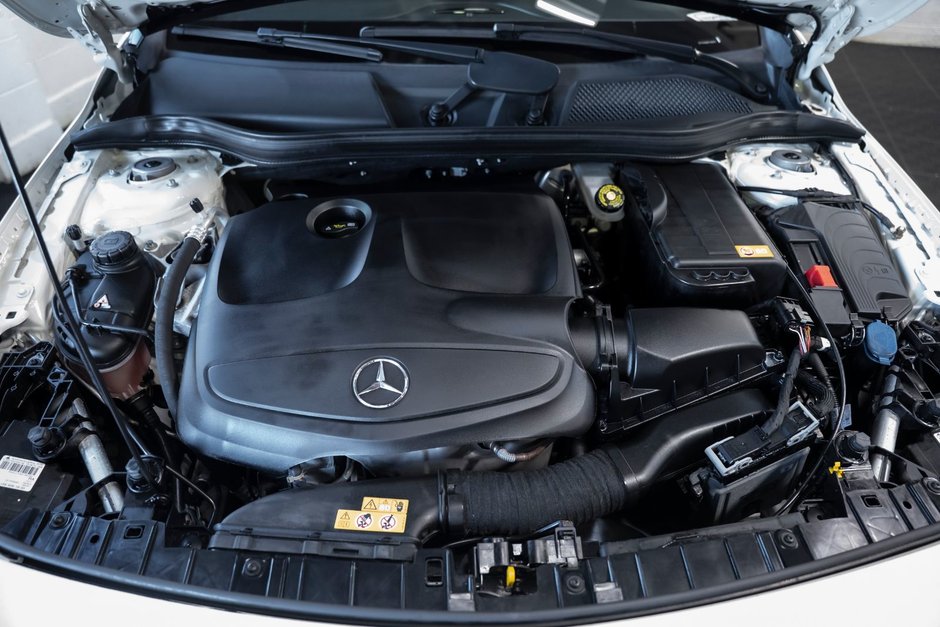 2015 Mercedes-Benz GLA 250 4-matic-19