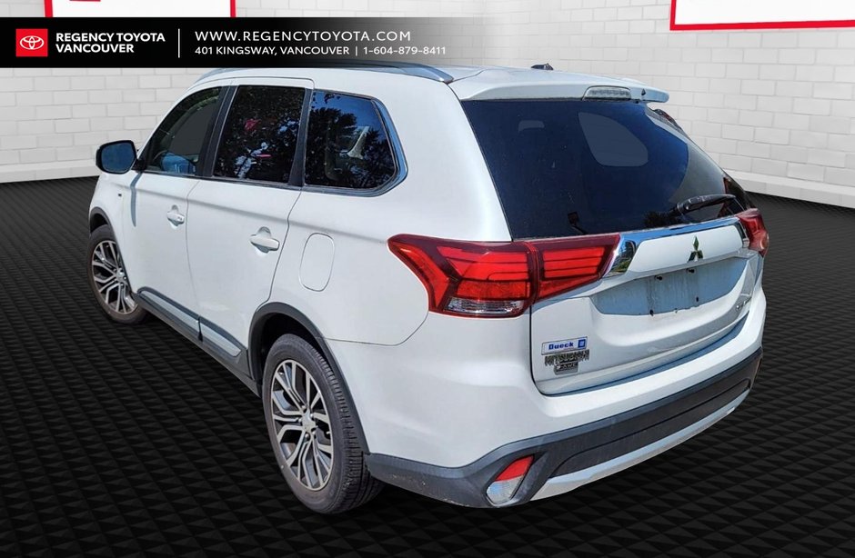 2016 Mitsubishi OutlanderGT GT-1