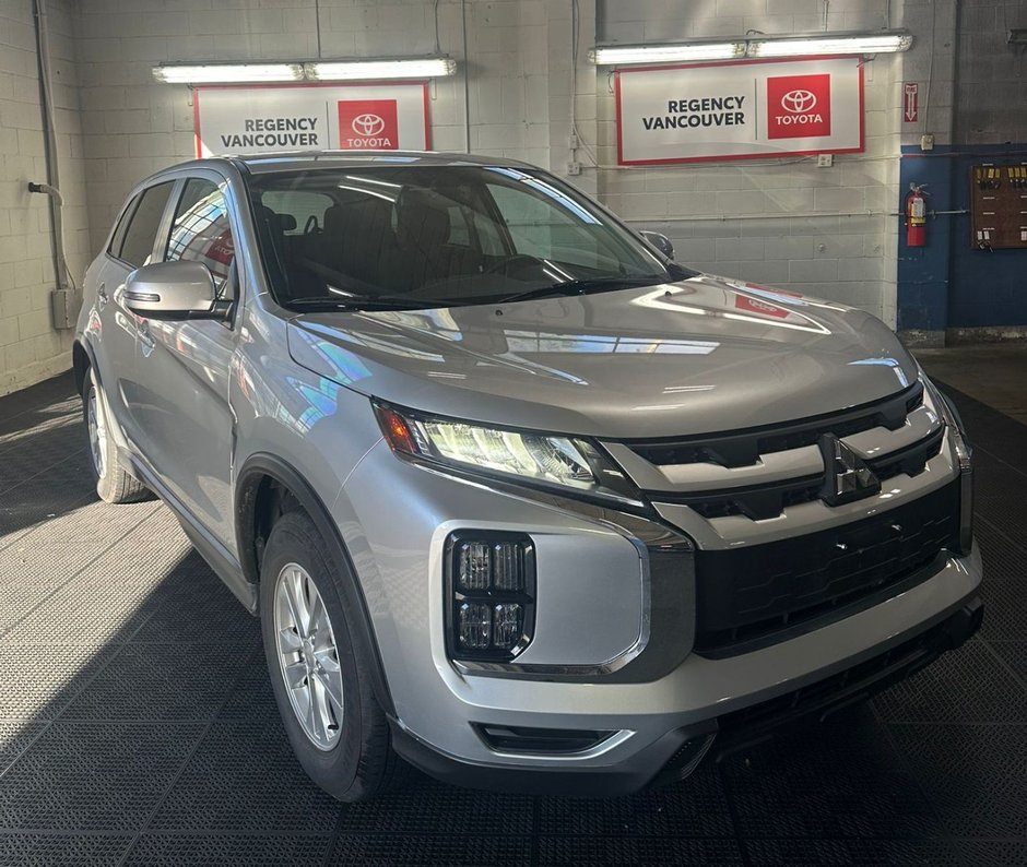 2024 Mitsubishi RVR-0