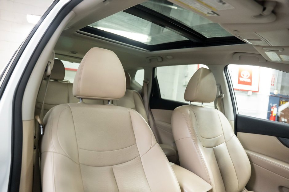 2015 Nissan Rogue S-16