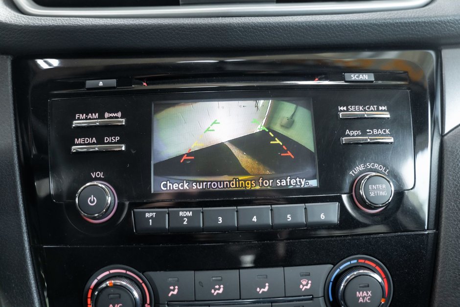 2015 Nissan Rogue S-6