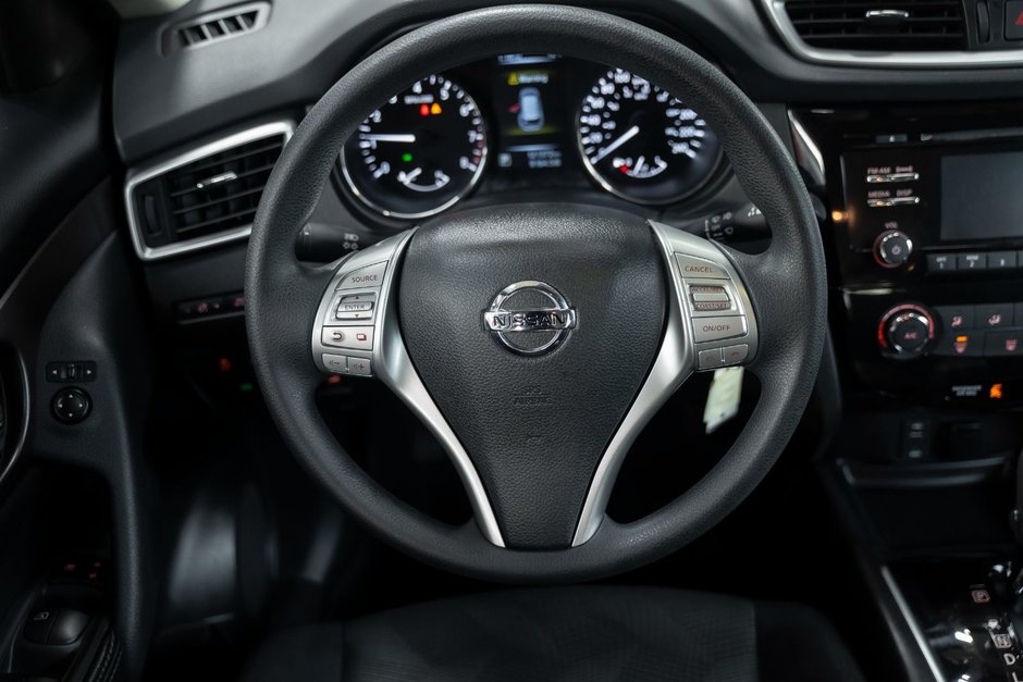 2015 Nissan Rogue S-4