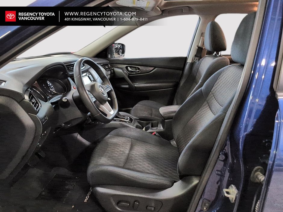 2019 Nissan Rogue S-12