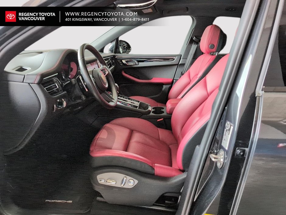 2023 Porsche MacanS S-12