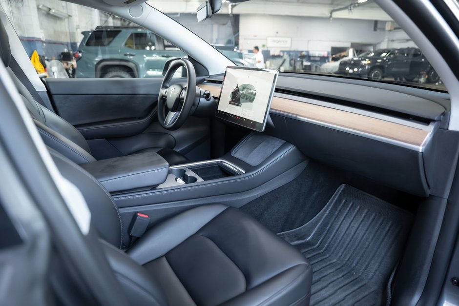2022 Tesla Model Y PERFORMANCE-16