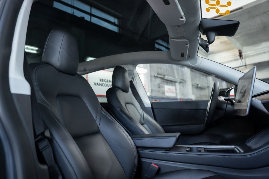 2022 Tesla Model Y PERFORMANCE-18