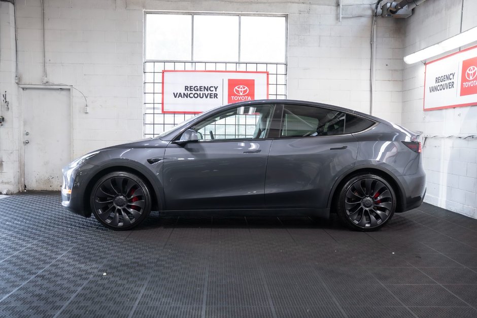 2022 Tesla Model Y PERFORMANCE-10