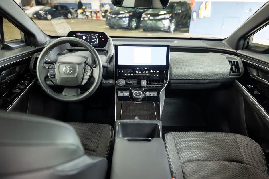 2023 Toyota BZ4X XLE STANDARD PACKAGE-1
