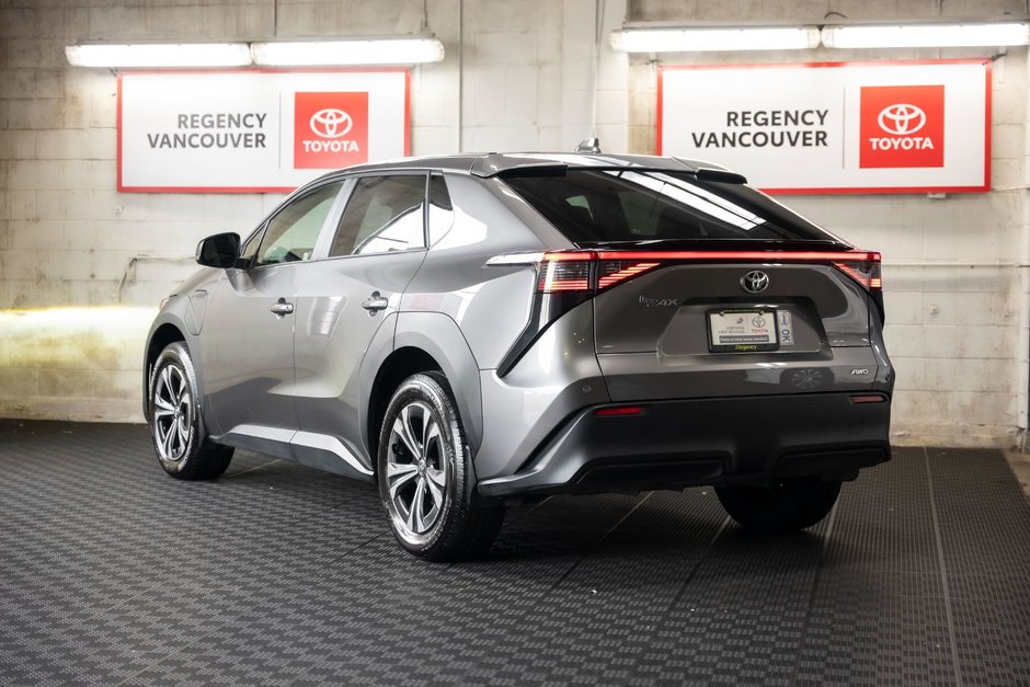 2023 Toyota BZ4X XLE STANDARD PACKAGE-10