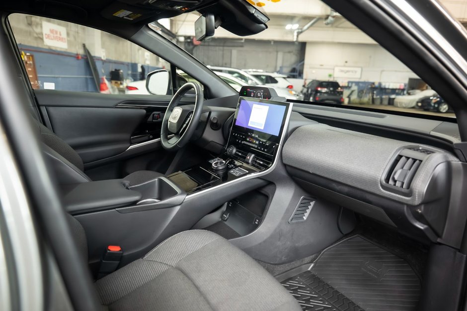 2023 Toyota BZ4X XLE STANDARD PACKAGE-15
