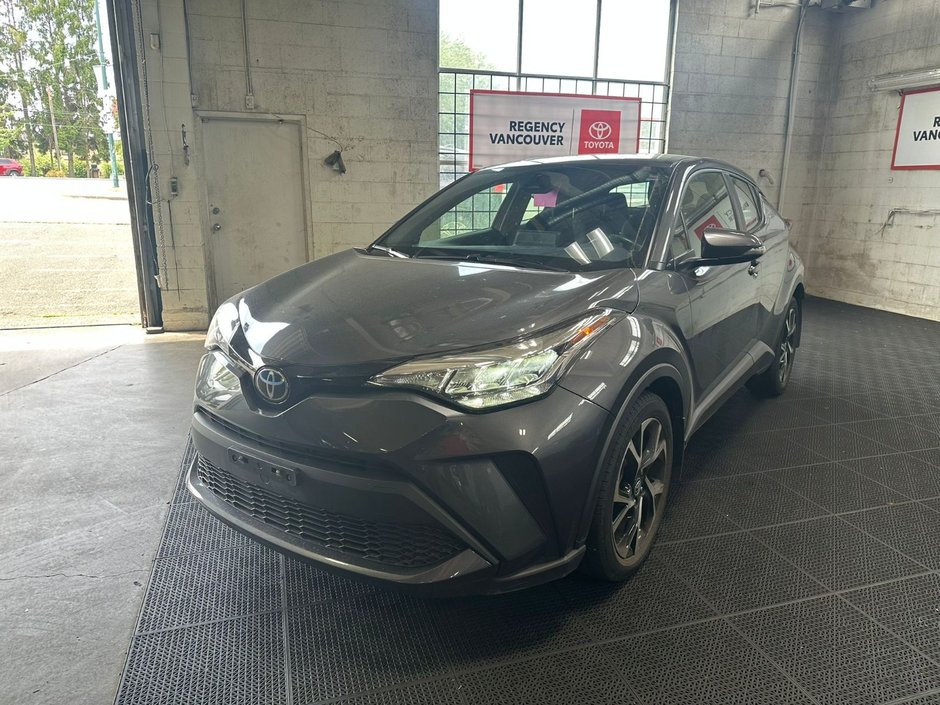 2022 Toyota C-HR XLE PREMIUM PACKAGE-1