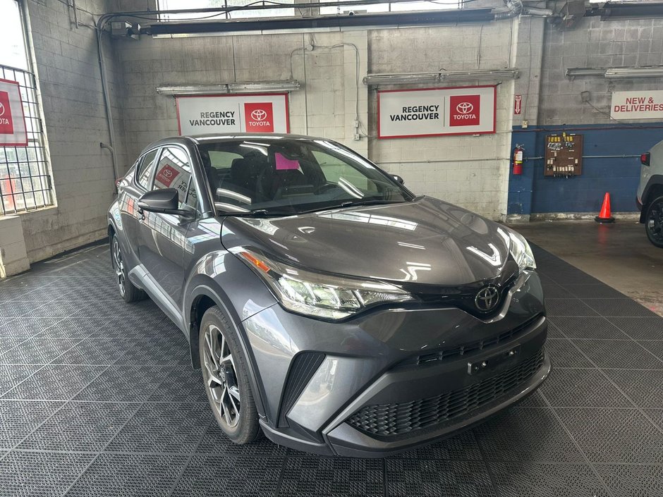 2022 Toyota C-HR XLE PREMIUM PACKAGE-0