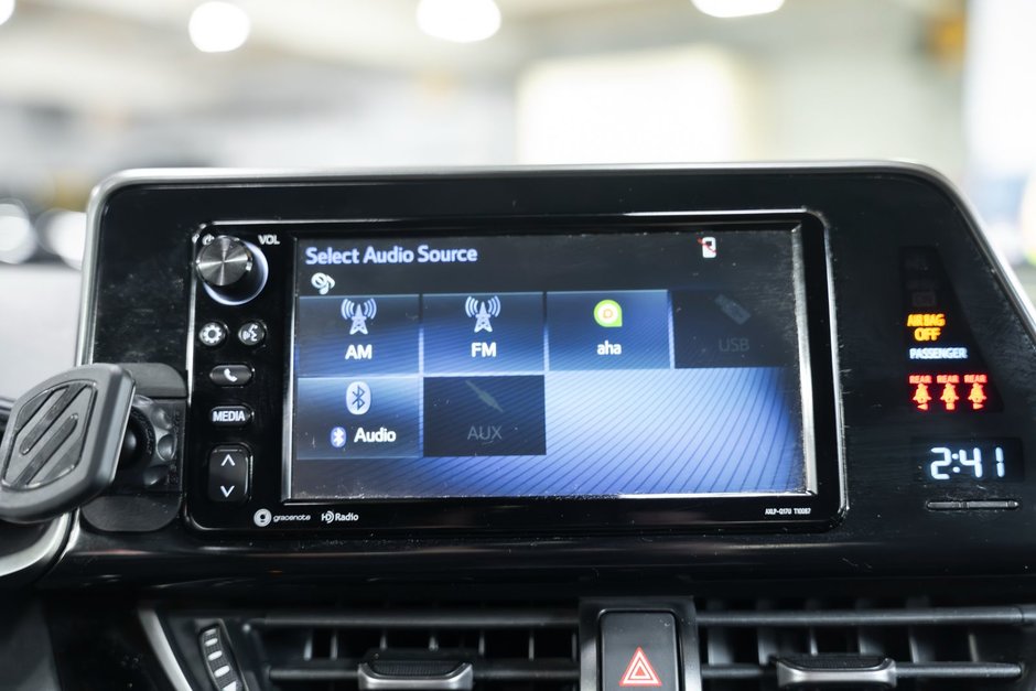 2018 Toyota C-HR XLE-6