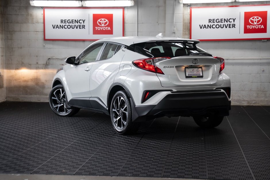 2018 Toyota C-HR XLE-11