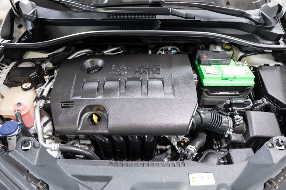 2018 Toyota C-HR XLE-19